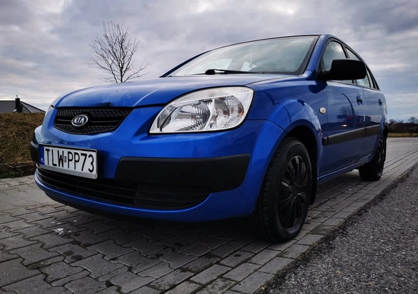 Kia Rio cena 6500 przebieg: 257362, rok produkcji 2006 z Włoszczowa małe 211